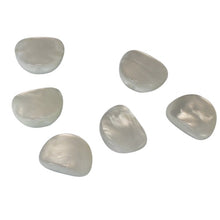 Load image into Gallery viewer, Replacement Buttons For Gotoh Tuners - White Pearl (6)
