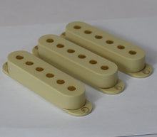 Load image into Gallery viewer, Aged Pickup Covers Set For Stratocaster - Worn White
