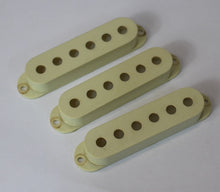 Load image into Gallery viewer, Aged Pickup Covers Set For Stratocaster - Mint Green
