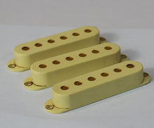 Load image into Gallery viewer, Aged Pickup Covers Set For Stratocaster - Cream
