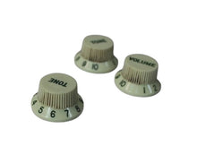 Load image into Gallery viewer, Aged Knobs Set For USA Stratocaster - Mint Green w/ Green Font
