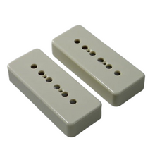 Load image into Gallery viewer, Montreux Guitars Vintage Cream Soapbar P90 Pickup Cover 50mm (2)
