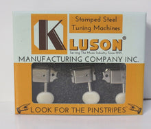 Load image into Gallery viewer, KLUSON 6 In Line Single Line Tuners For Mustang Duo Sonic Plastic Buttons Nickel - KD-6B-NP
