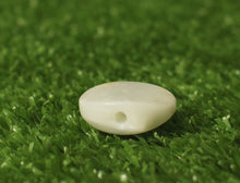 Load image into Gallery viewer, Replacement Buttons For Gotoh Tuners - White Pearl (6)
