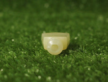 Load image into Gallery viewer, Kluson Keystone Double Ring Replacement Tuner Buttons (6)
