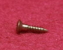 Load image into Gallery viewer, Aged  50s Partial Threaded Pre CBS Style Pickguard Screws For Fender (19)
