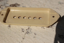 Load image into Gallery viewer, Aged P90 Dogear Pickup Cover Cream 49.2mm
