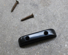 Load image into Gallery viewer, Aged Thumbrest Finger Rest For Fender Precision P or Jazz Bass -  AS048
