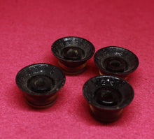 Load image into Gallery viewer, Montreux Guitars Set of 4 Black Reflector Knobs for Les Paul Aged -  04C-164
