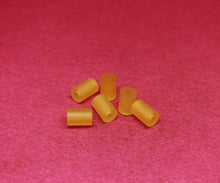 Load image into Gallery viewer, Aged Pre CBS Style Short Pickup Switch Screws (8) w Rubber Spacers For Strat
